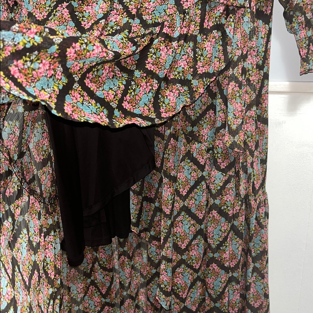 Absolutely gorgeous Floral Lauren Conrad Dress wrap 3X - Picture 10 of 10